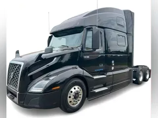 2021 Volvo VNL 860