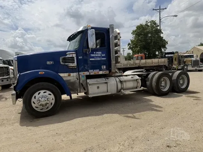 2014 FREIGHTLINER CORONADO 132