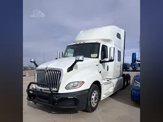 2022 INTERNATIONAL LT