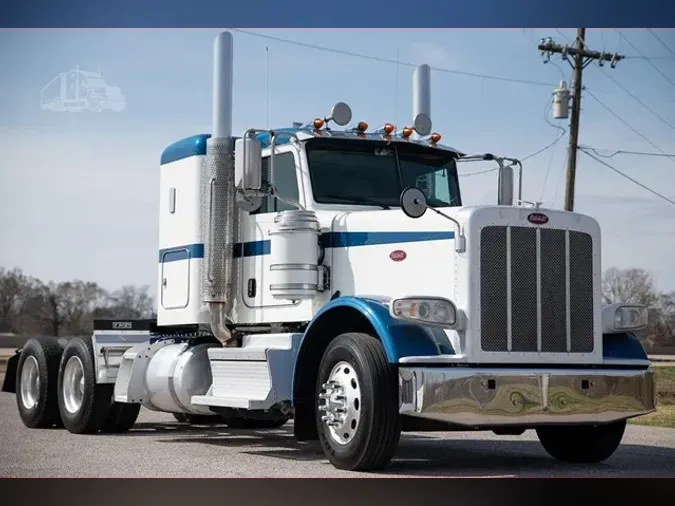 2018 PETERBILT 389