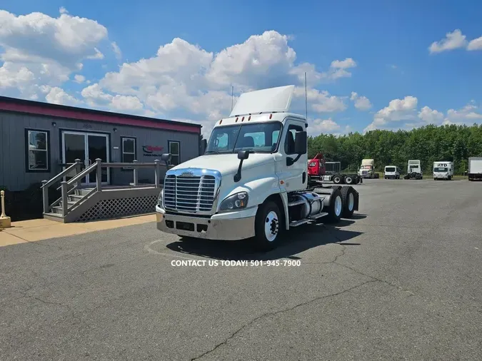 2019 FREIGHTLINER CASCADIA 125aa89de50be2e10edf0f0ec6d6235091b