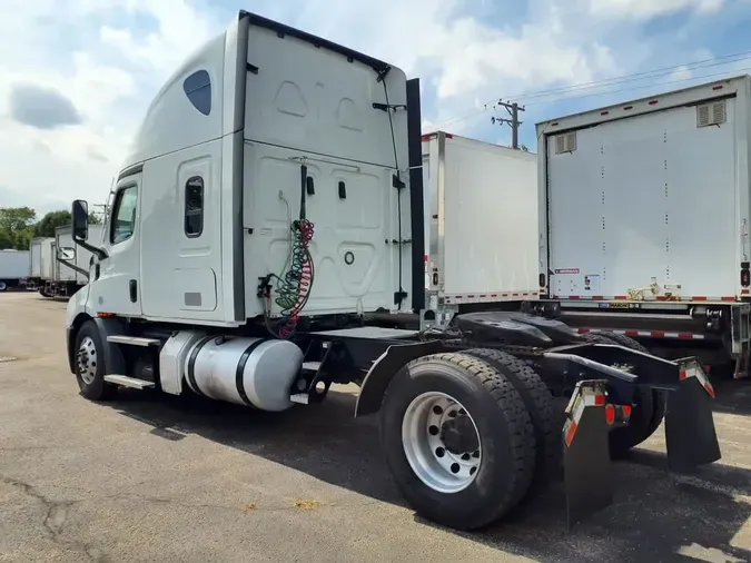 2021 FREIGHTLINER NEW CASCADIA 116
