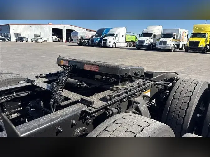 2019 FREIGHTLINER CA116