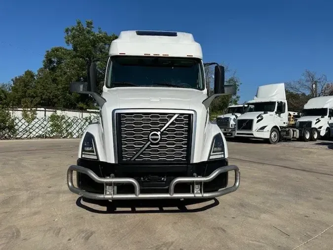 2019 VOLVO VNL64T760