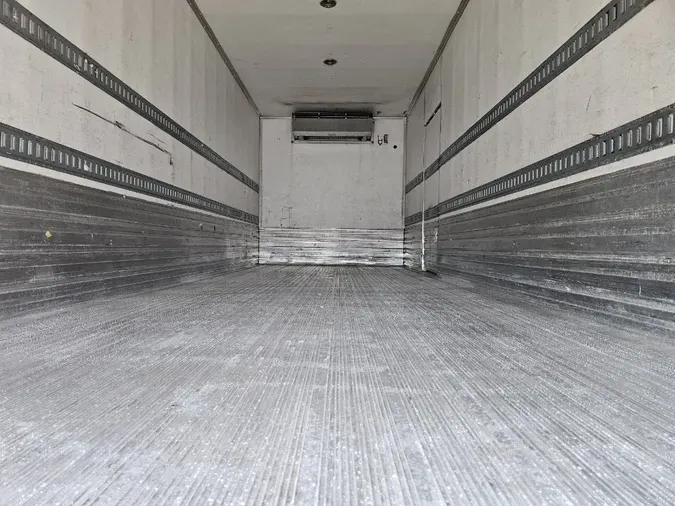 2017 HINO 338 Reefer