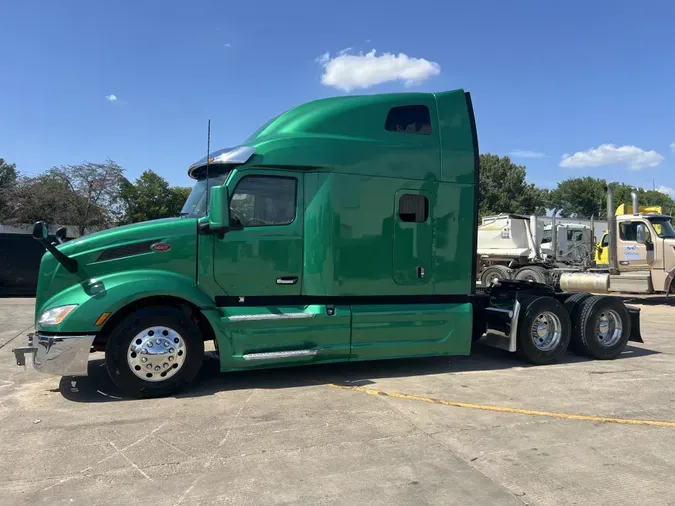 2023 Peterbilt 579
