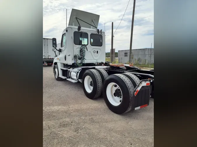 2019 FREIGHTLINER CASCADIA 125