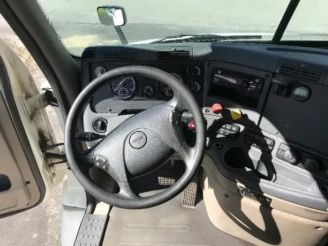 2018 Freightliner X11364ST