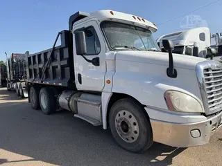 2015 FREIGHTLINER CASCADIA 125