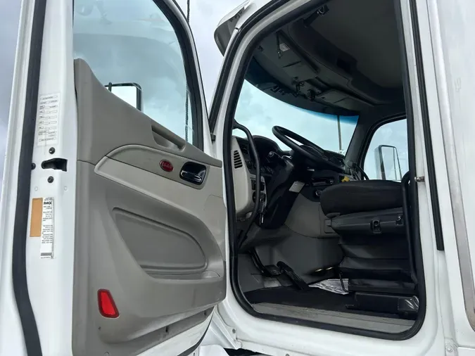 2020 Peterbilt 567