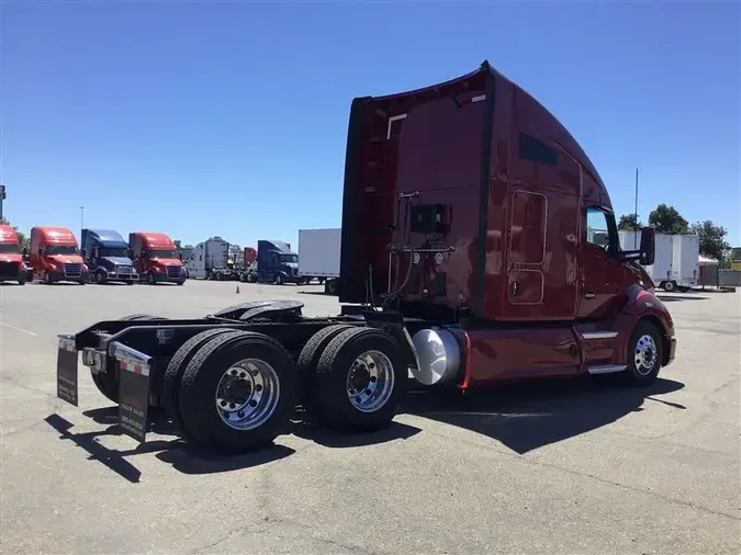 2022 KENWORTH T680