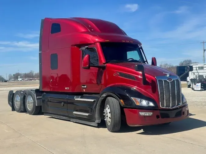 2023 PETERBILT 579