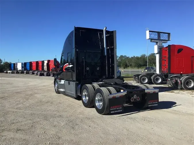 2020 FREIGHTLINER CA126