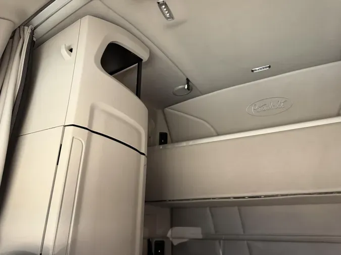 2021 Peterbilt 579