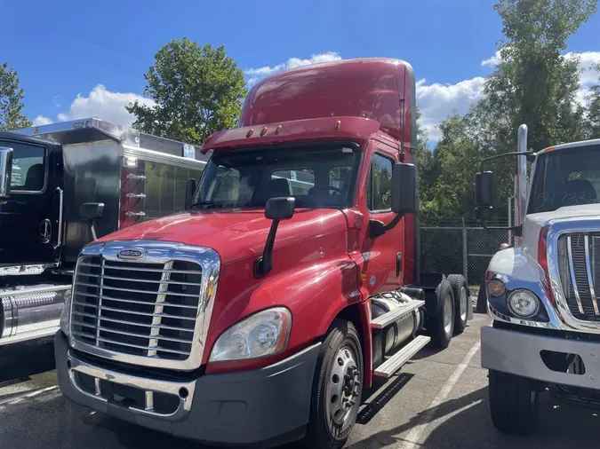 2019 Freightliner Cascadiaaaa8dc7aa9daafc48dad92fe3ea53265