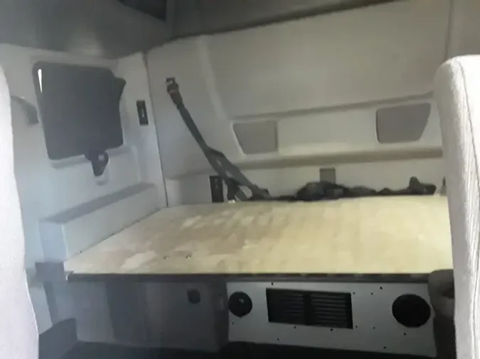 2020 NAVISTAR INTERNATIONAL LT625 SLPR CAB