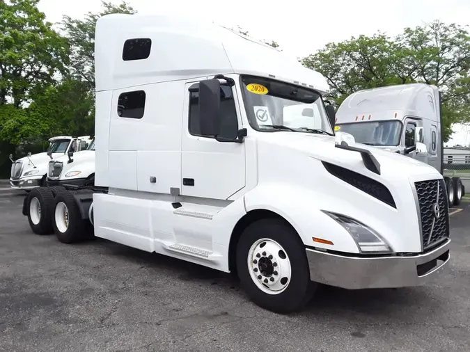 2020 VOLVO VNL64T-760