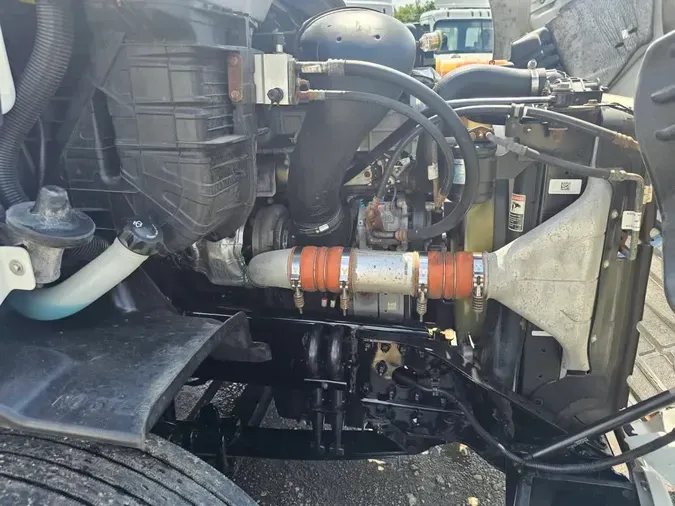 2019 FREIGHTLINER CASCADIA 113