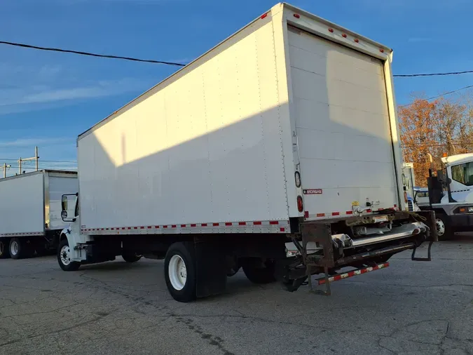 2016 FREIGHTLINER/MERCEDES M2 106