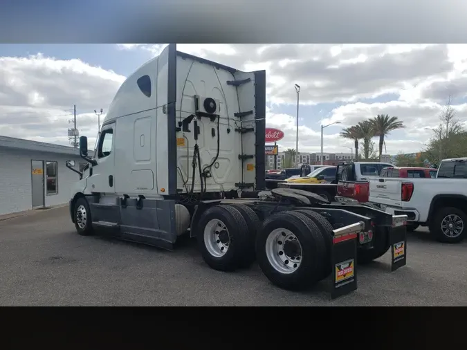 2021 Freightliner Cascadia