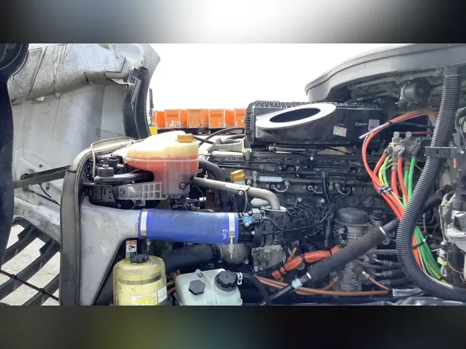 2022 Freightliner Cascadia 126