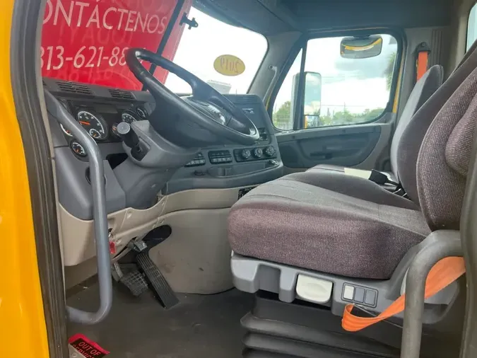 2019 FREIGHTLINER/MERCEDES CASCADIA 113