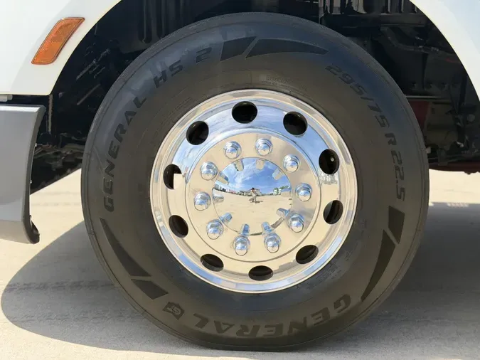 2021 Peterbilt 579