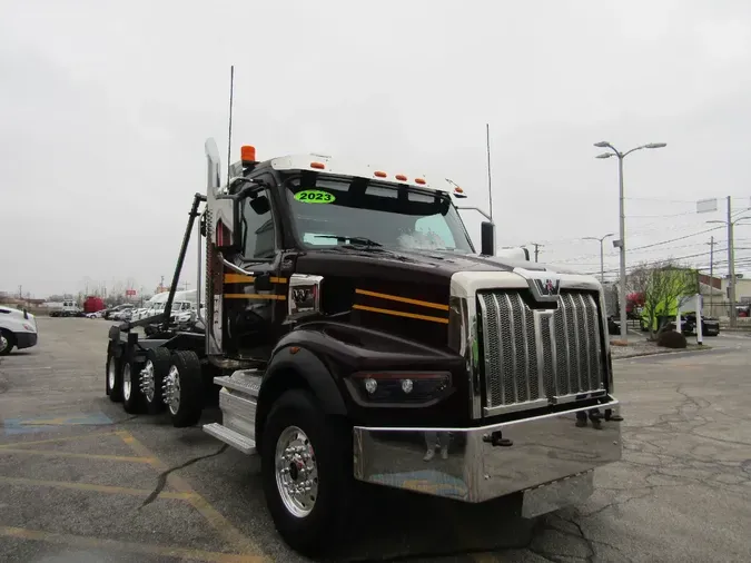 2023 WESTERN STAR 49X