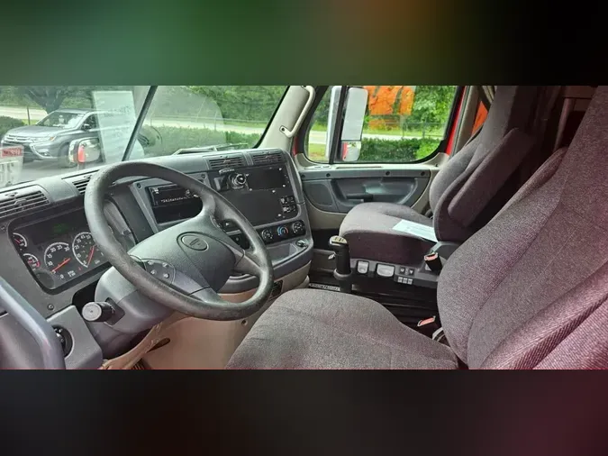 2019 FREIGHTLINER CASCADIA 125