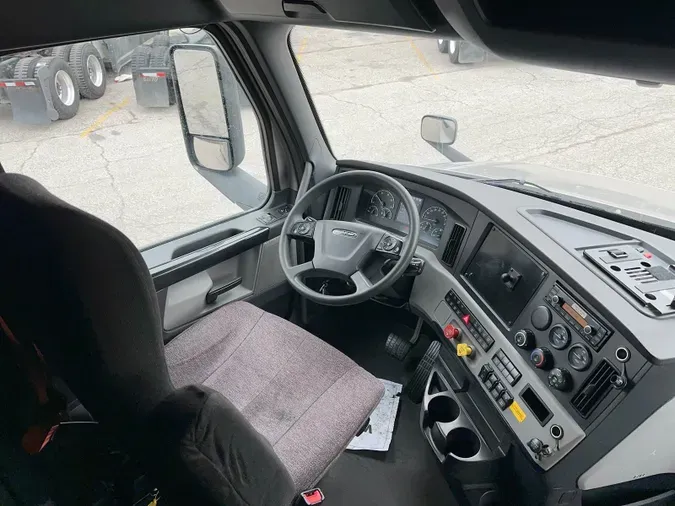 2020 Freightliner Cascadia