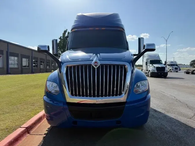 2020 INTERNATIONAL LT