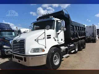 2018 MACK PINNACLE CXU613