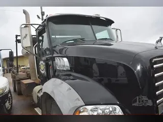 2012 MACK GRANITE GU813
