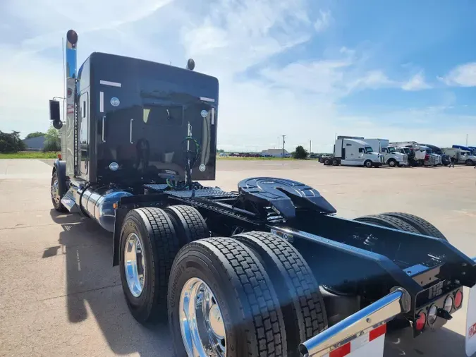 2026 Kenworth W900L