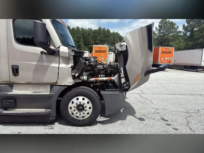 2021 Freightliner Cascadia