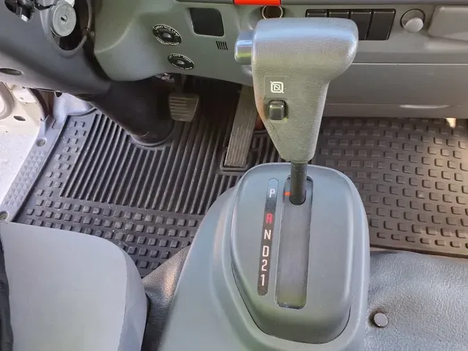 2018 ISUZU NPRaad833e75246fcc902d660fa2daa776f