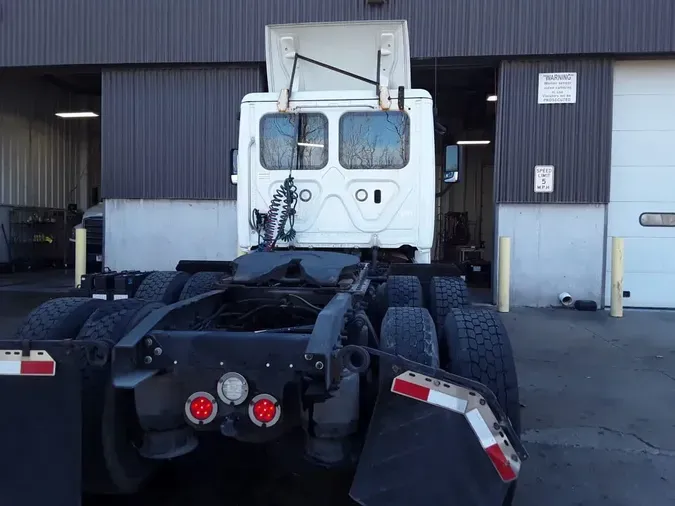 2019 FREIGHTLINER/MERCEDES CASCADIA 125aadb2cc98f8c882a4687f7fa8fe4df3a