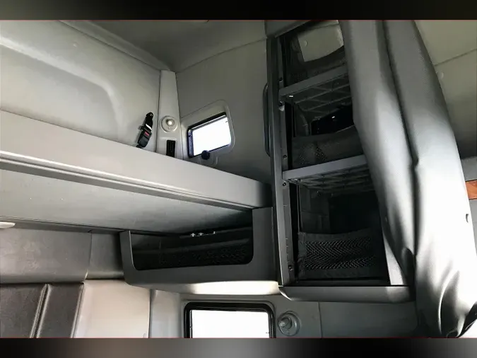 2022 INT LT625 6x4