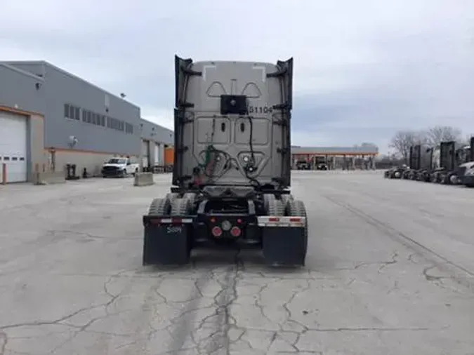 2020 Freightliner Cascadia