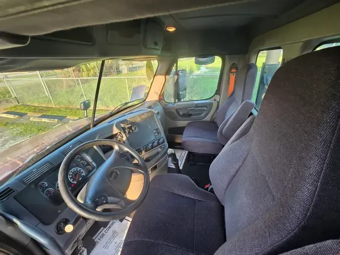 2020 FREIGHTLINER/MERCEDES CASCADIA 125aae421c72cf10fb4cc7e404d5f2f5f4f