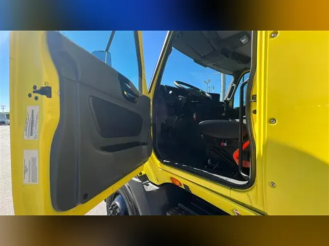 2018 INTERNATIONAL RH613