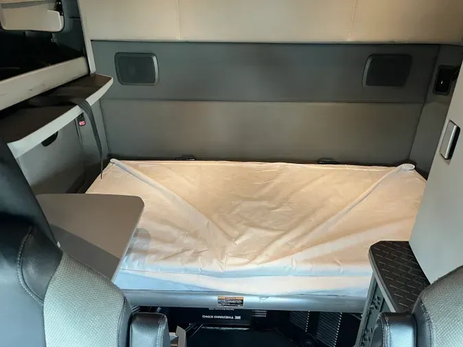 2022 Kenworth T680aae93a64891f14469c27abfe4cbcca93