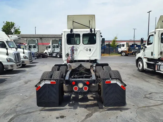 2018 FREIGHTLINER NEW CASCADIA PX12664
