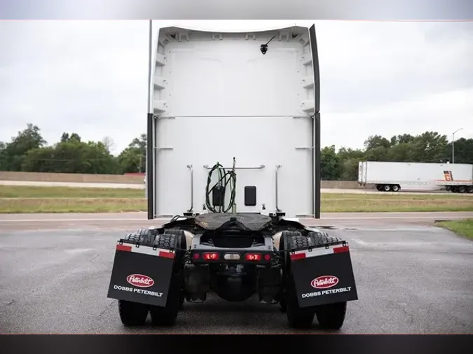 2022 PETERBILT 579