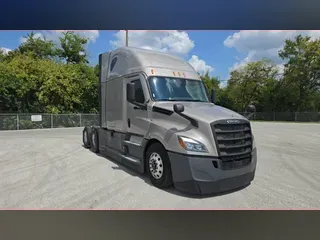 2023 Freightliner Cascadia