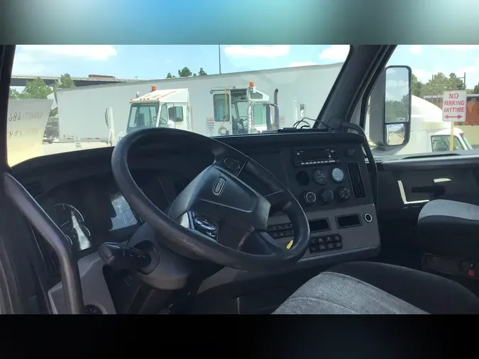 2019 Freightliner Cascadia 126