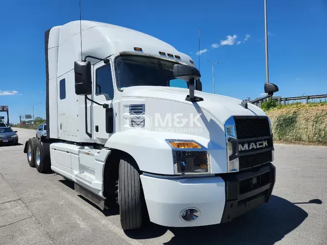 2019 MACK AN64T