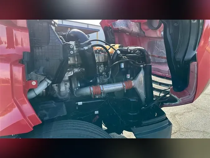 2021 FREIGHTLINER CA126