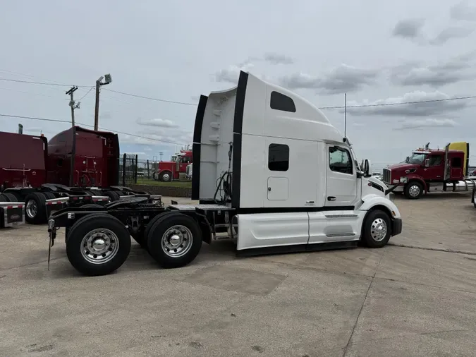 2023 Peterbilt 579
