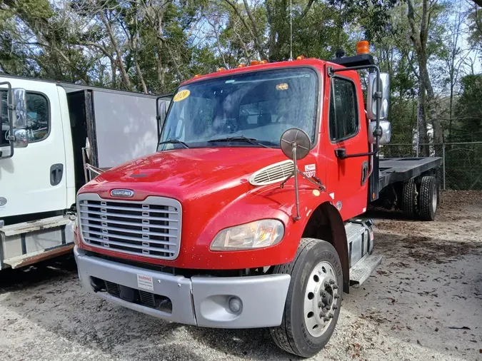 2020 FREIGHTLINER/MERCEDES M2 106aaf3b0e177569bf0d696be82027f1661